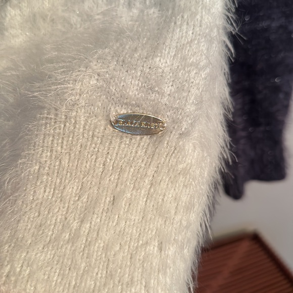 Black rivet sweater - Picture 2 of 3